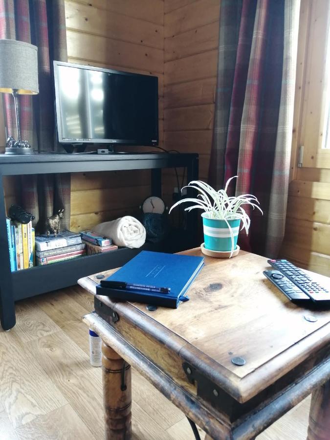 Skye Coorie Cabin Breakish ภายนอก รูปภาพ